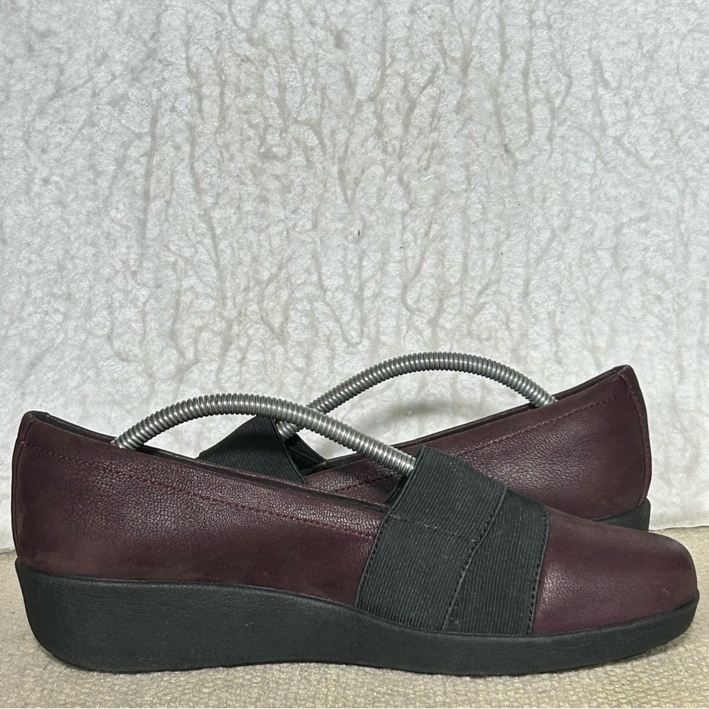 Easy Spirit Womens Maroon Kaleo 3 Comfortable Wedge Heel Loafer Shoes SZ 9.5W - Picture 6 of 11